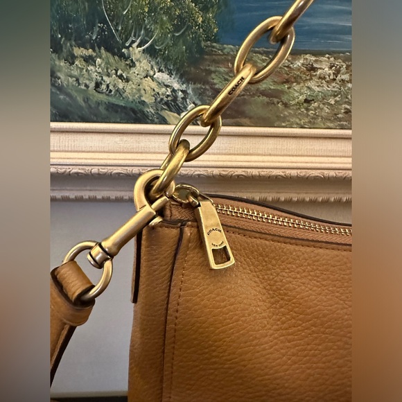 Coach Leather Elle Hobo in Light Saddle and Brass Carriage Logo EUC - Picture 2 of 13